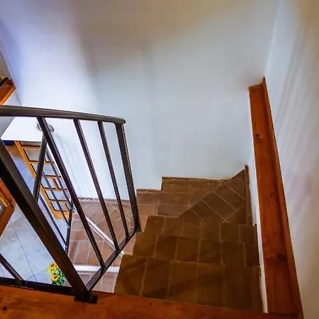 Casa Ampio Terrazzo Al Centro