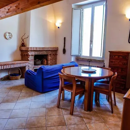 Casa Ampio Terrazzo Al Centro