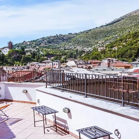 Ferienhaus Casa Ampio Terrazzo Al Centro Itri